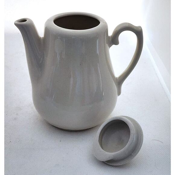 Teapot-Two Creamers-Cream Color-Homer Laughlin-USA-Restaurant Ware Style - Picture 4 of 12